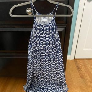 Girl’s dress (calf length)